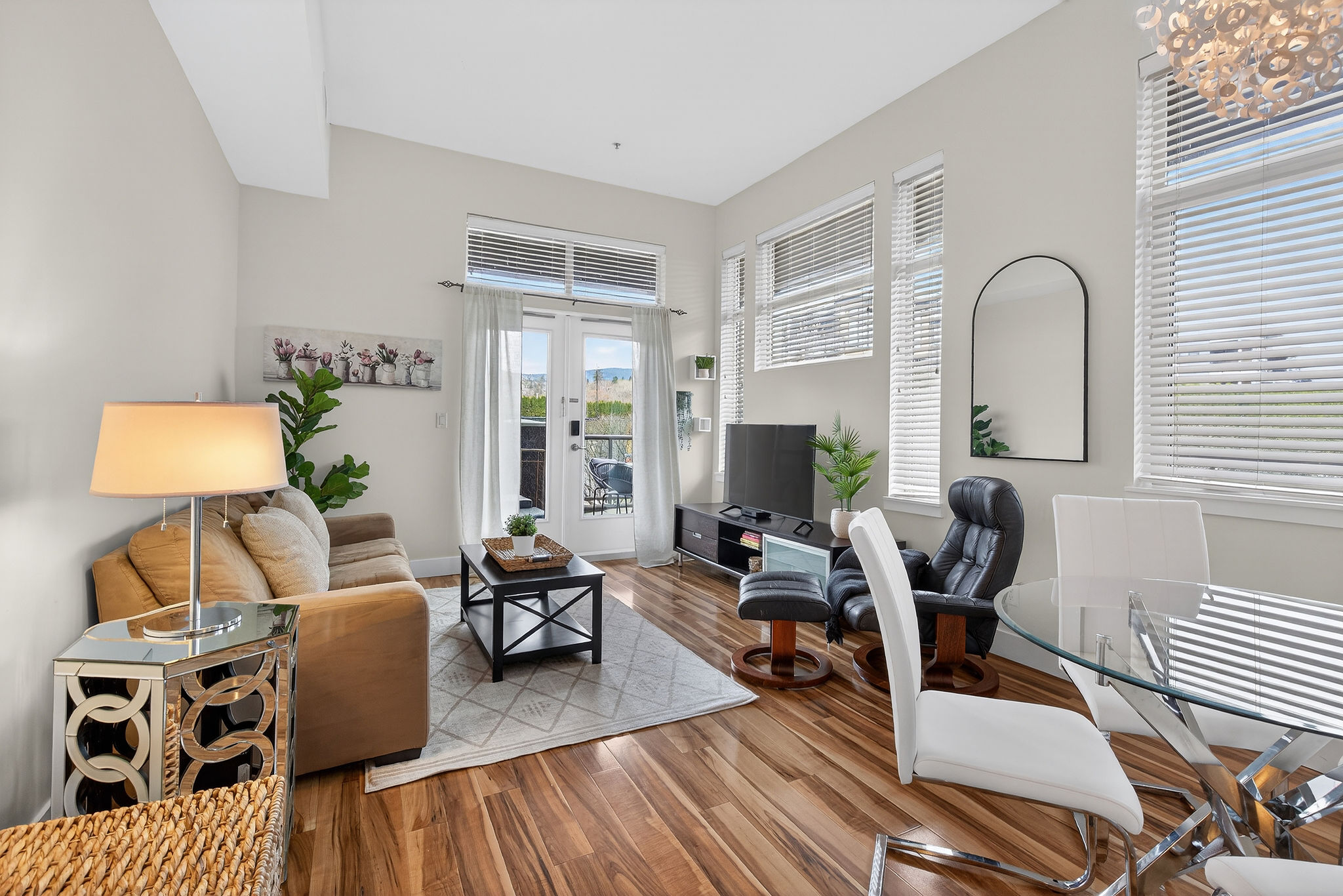 Cozy Corner at the Cove Lakeside Resort — West Kelowna, BC — vacation rental