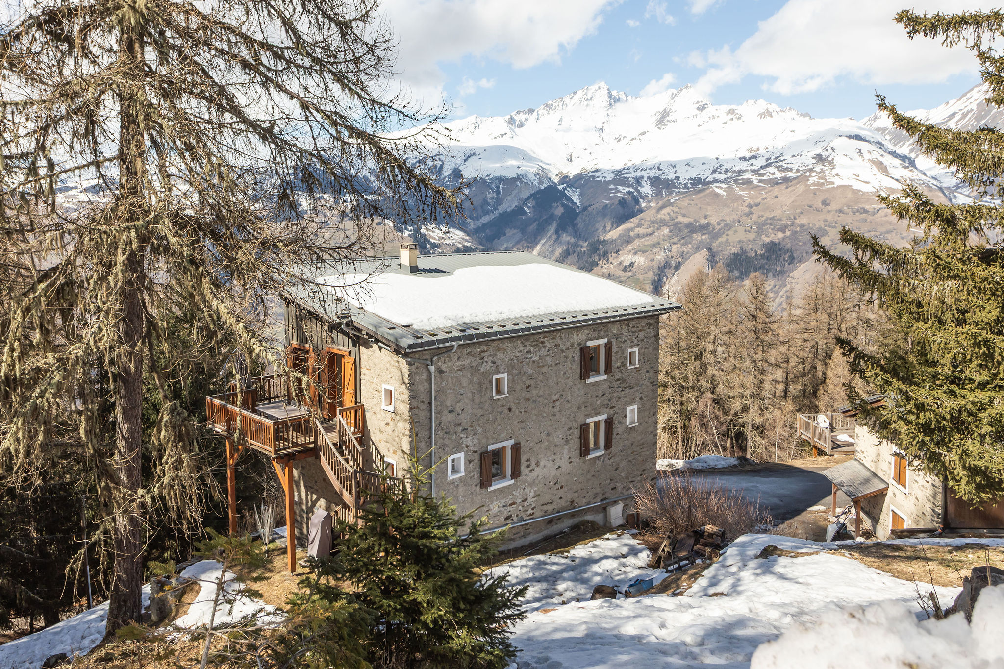 Chalet La Vallee,  Arc1600, ski in/out, sauna — Arc 1600, Les Arcs, Auvergne-Rhône-Alpes — vacation rental