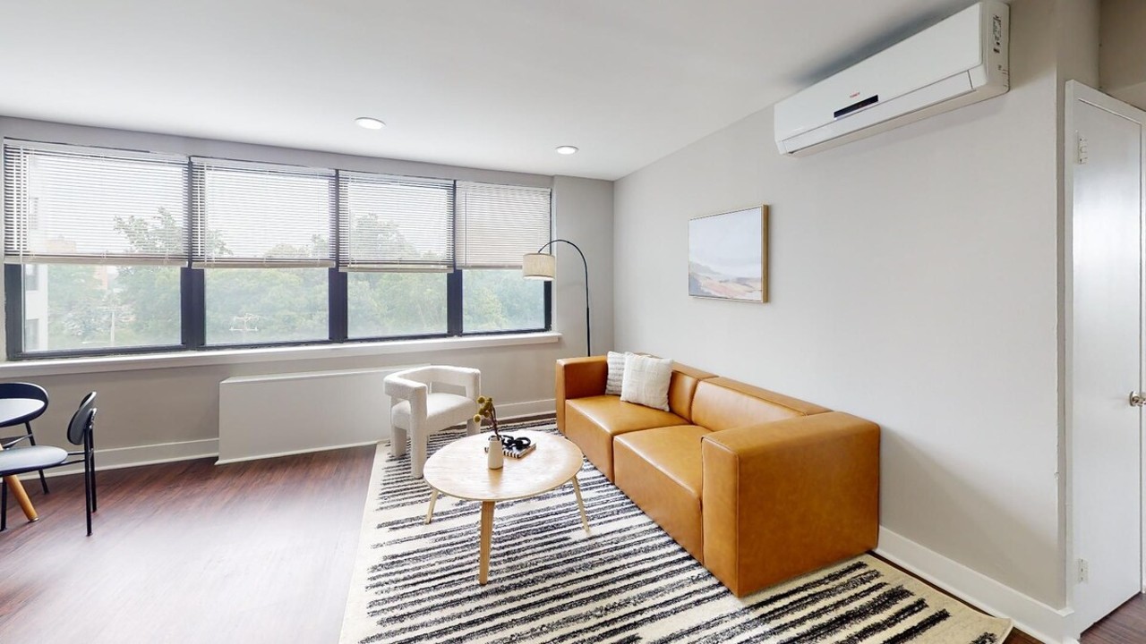 2 Bedrooms · Signature layout