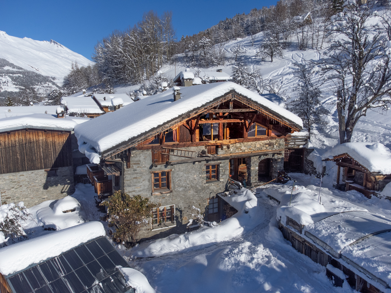 Catered Chalet la Grange d'Alice - ski in/out — Arc 1600, Les Arcs, Auvergne-Rhône-Alpes — vacation rental