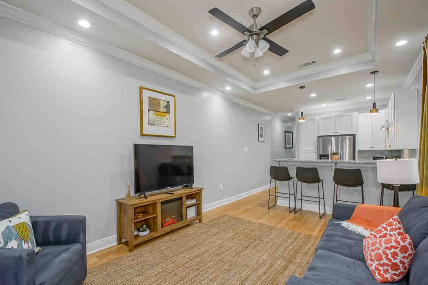 Living room & Kitchen Combo