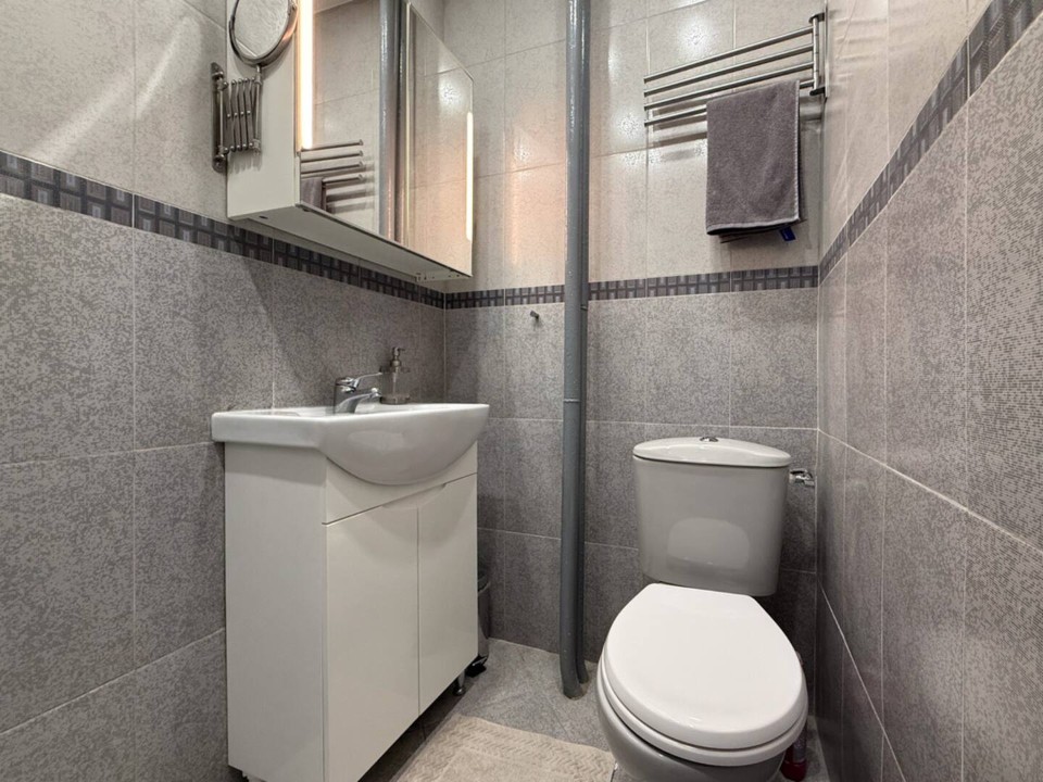 Property thumbnail 9