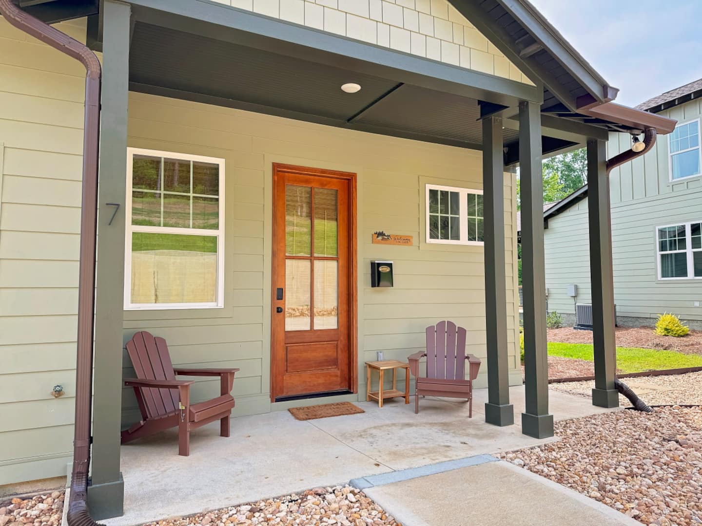 Lakefront Villa @ Bay Pines- Unit 7 — Jackson's Gap, AL — vacation rental