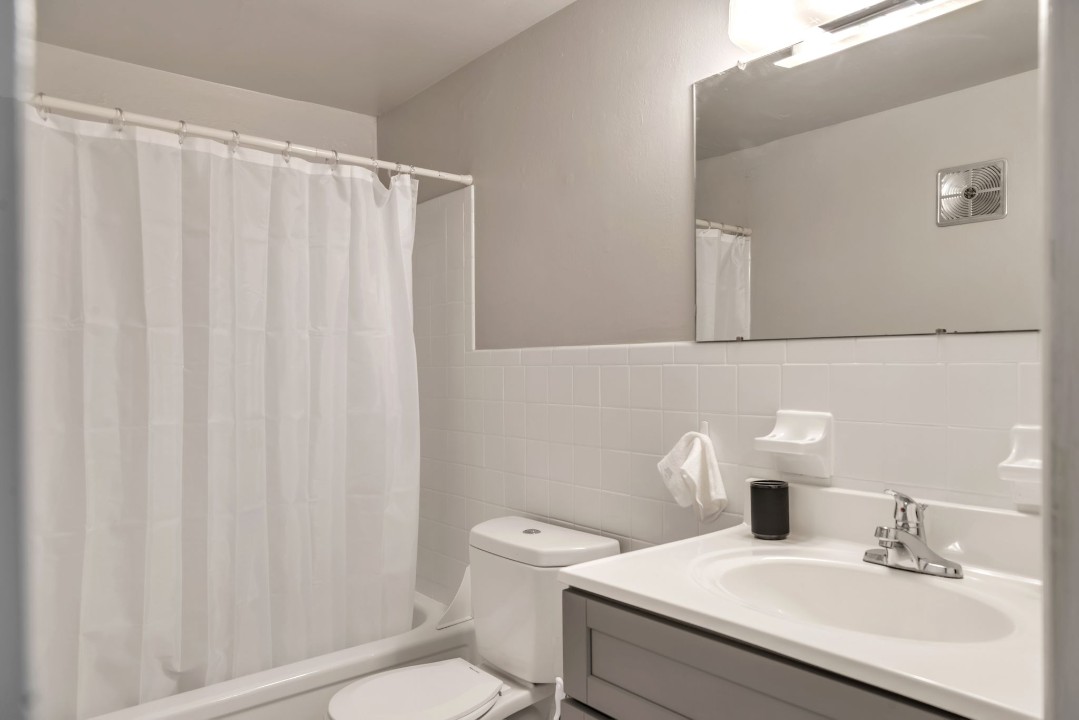 The Chateau, 310 Shipley Rd · Unit apt 113, 1bd/1bth