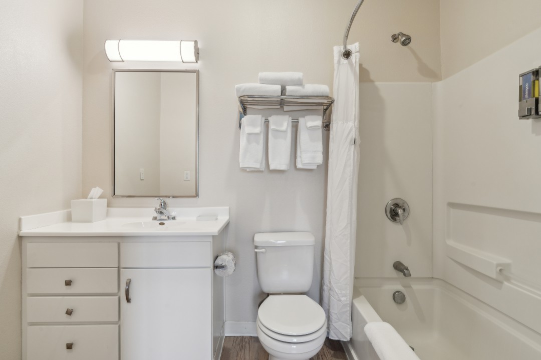 Simplicity At the Rim · Unit 1112  1112