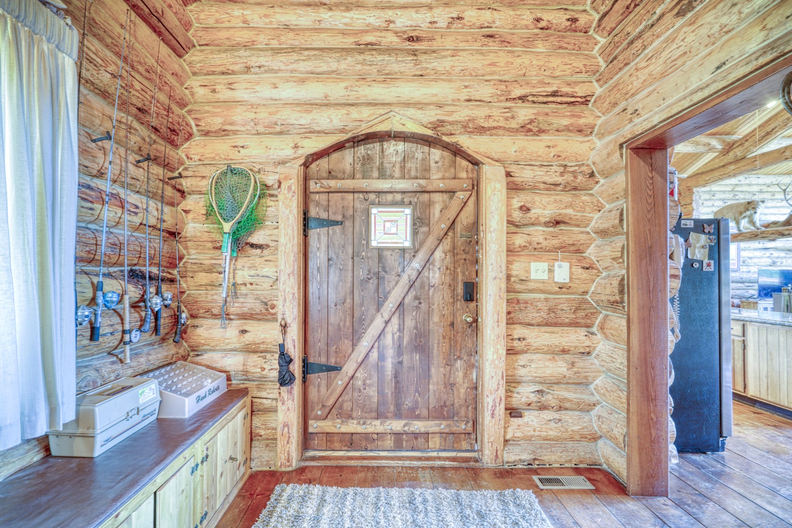 Winter Quarters Cabin- Mountain Views & Hot tub