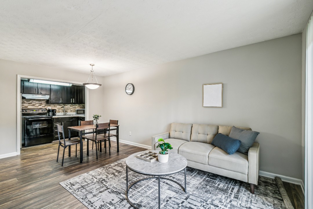 Vinings · Unit 3203 1/1