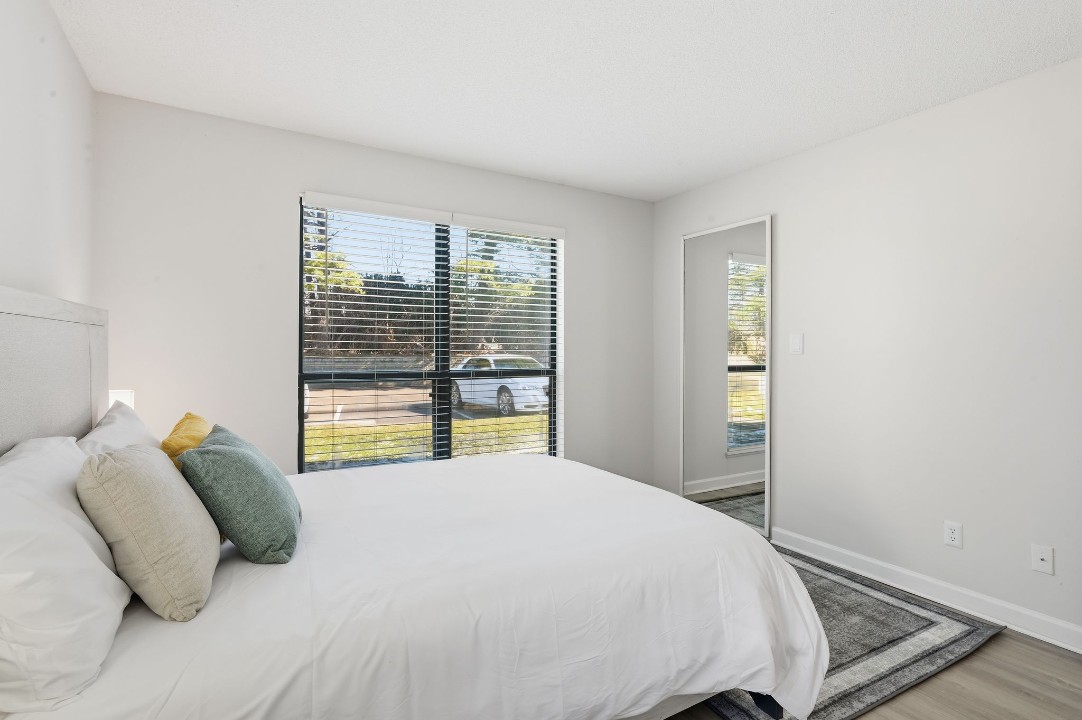Taylor at 502 · Unit unit 2200-107 2/2