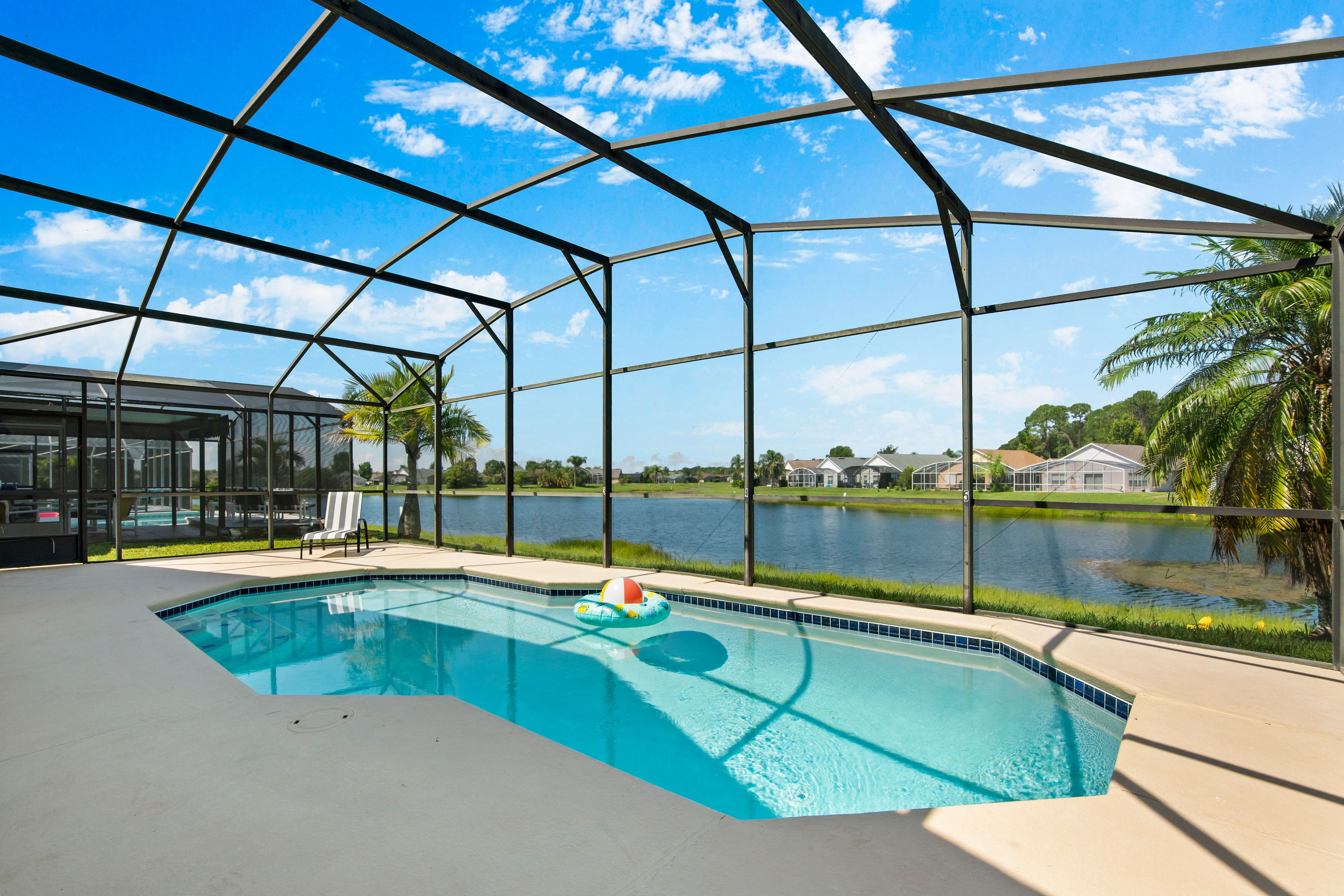 KG 5 Sunny Lake View Home photo 2