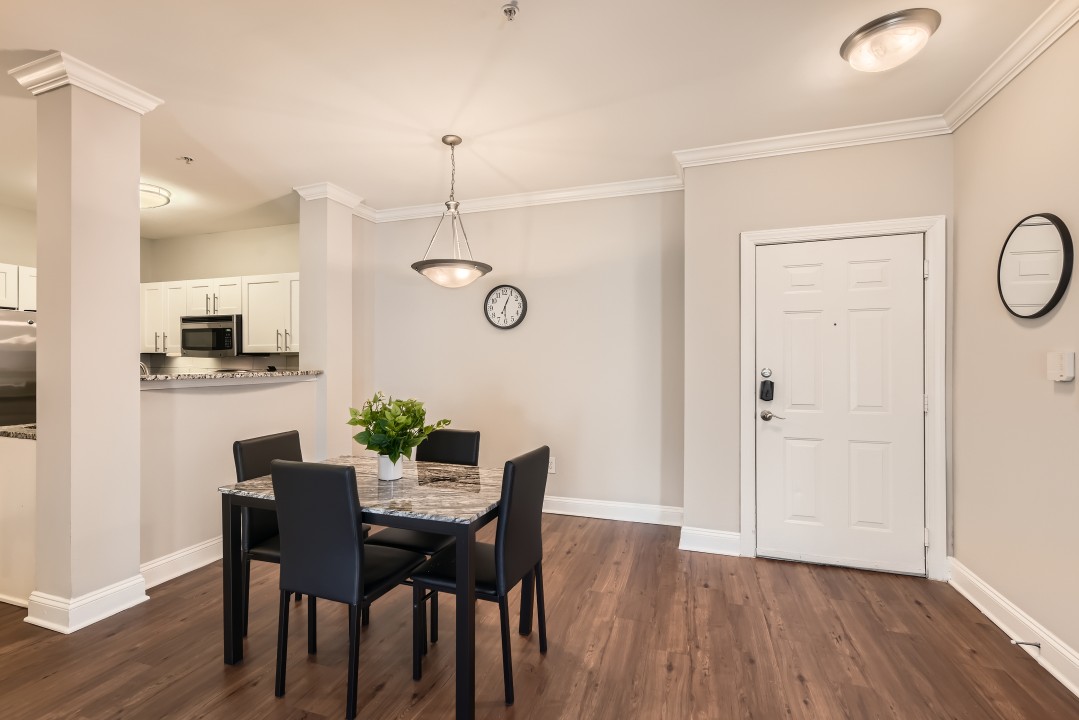 Crest at Midtown · Unit 3501 2/2