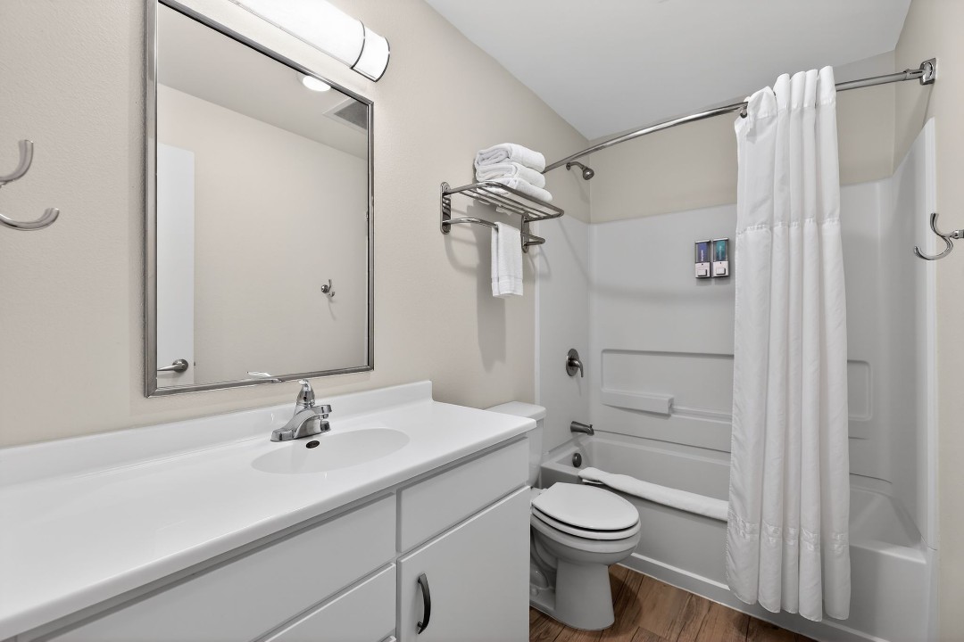 3 Bedrooms · Signature layout