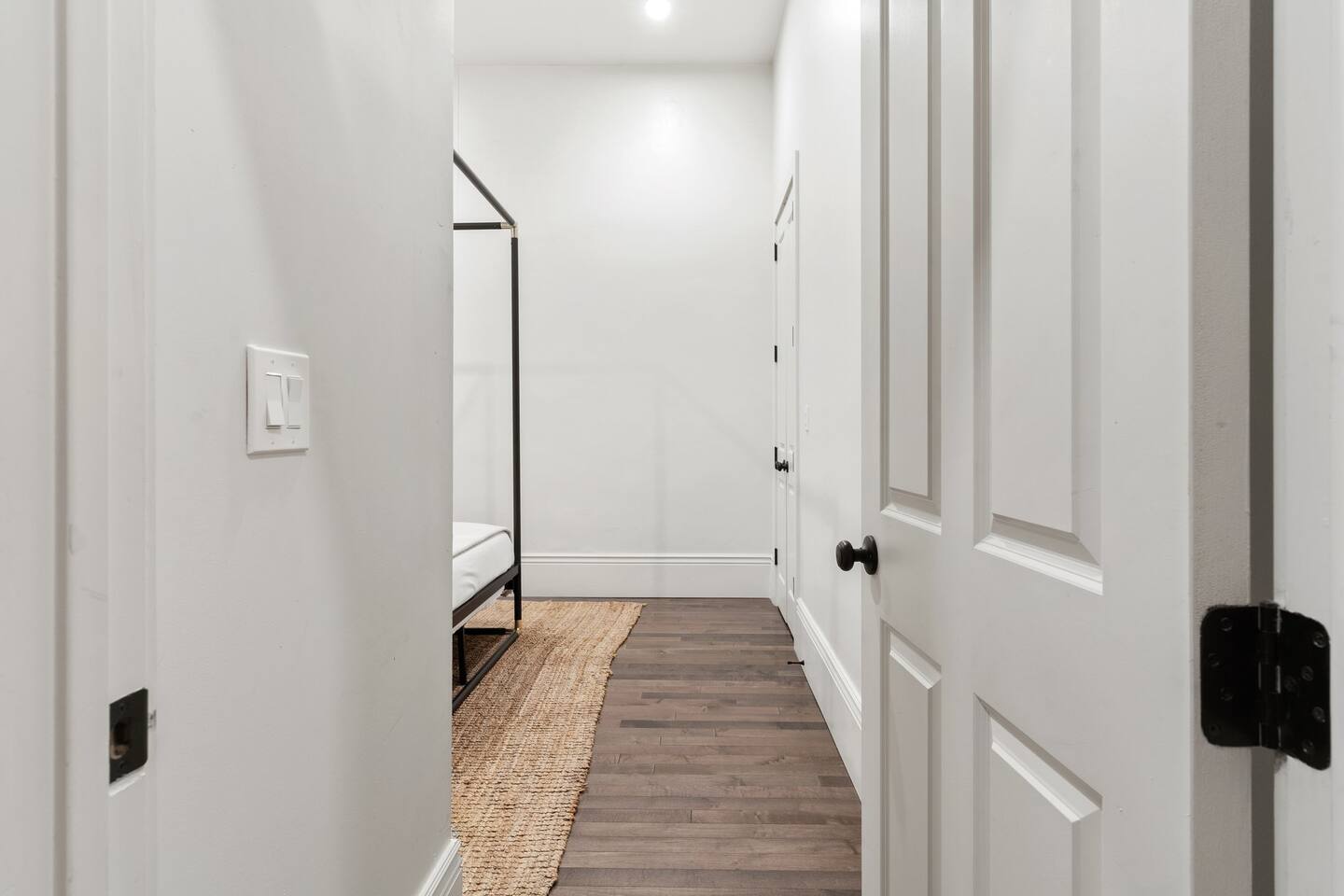 1st Queen bedroom in the 102 unit