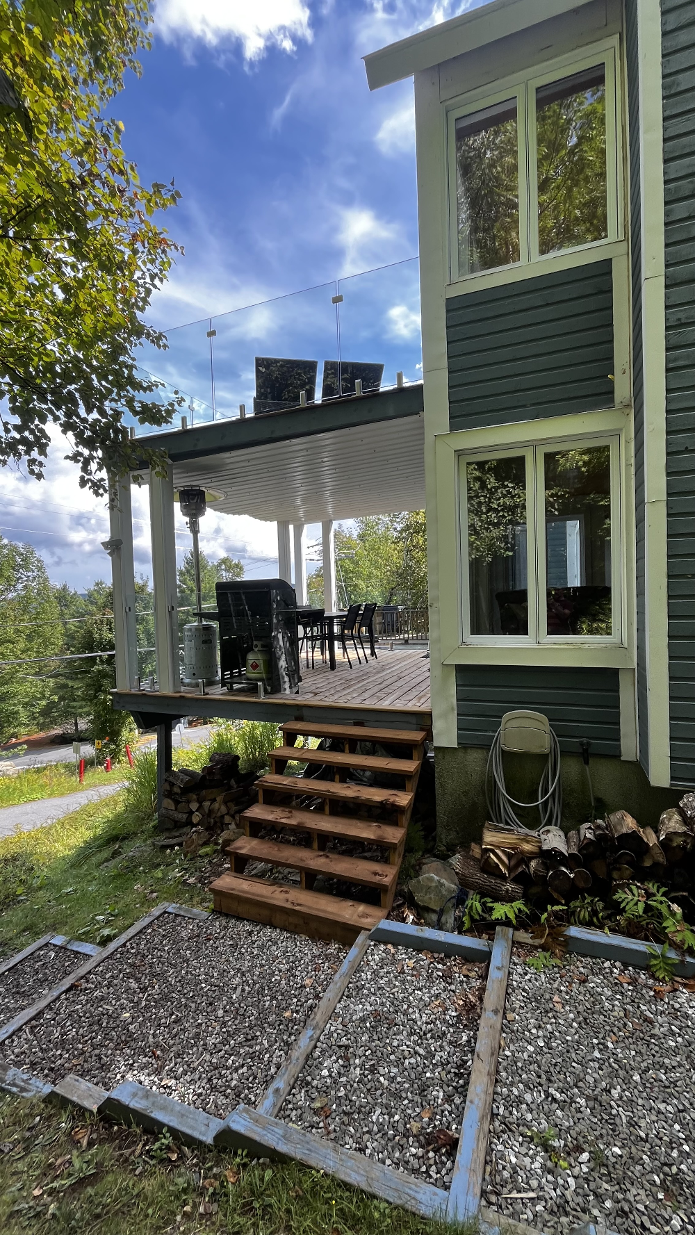 Chalet Bleu ski in / ski out with spa