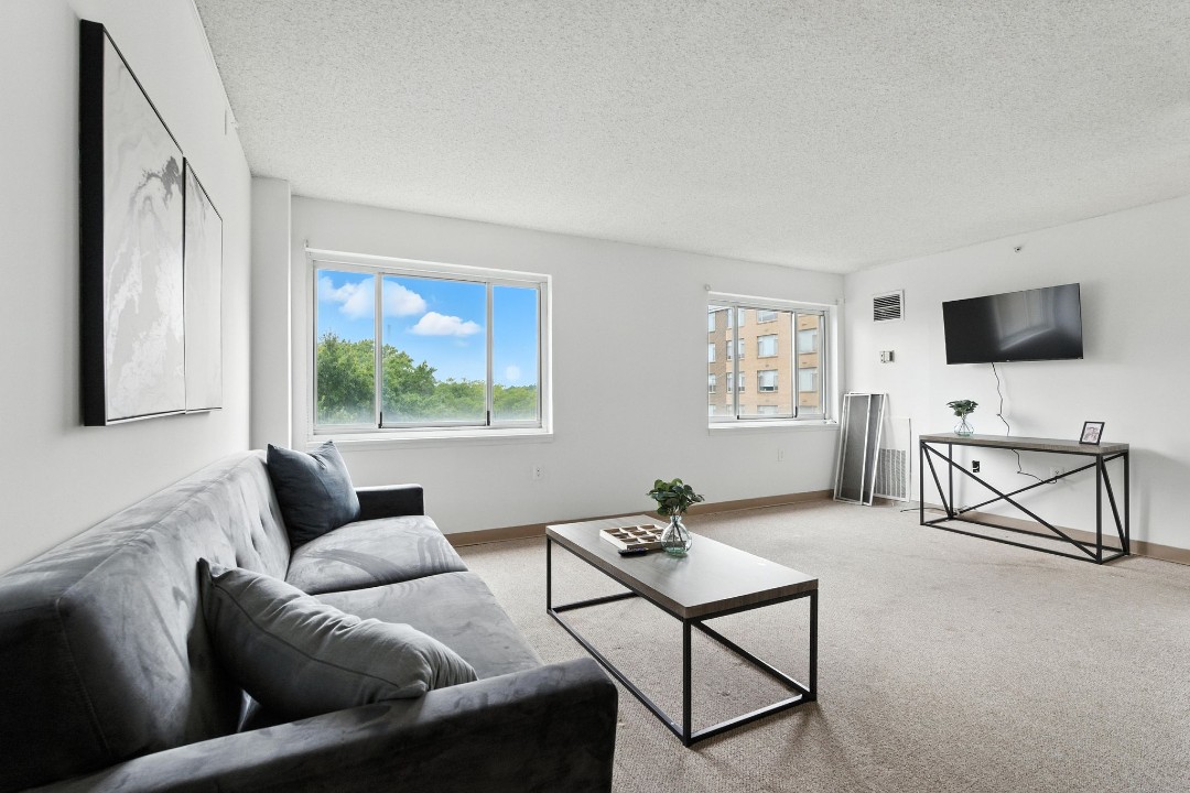 Legacy at Imperial Village · Unit 602 2/2