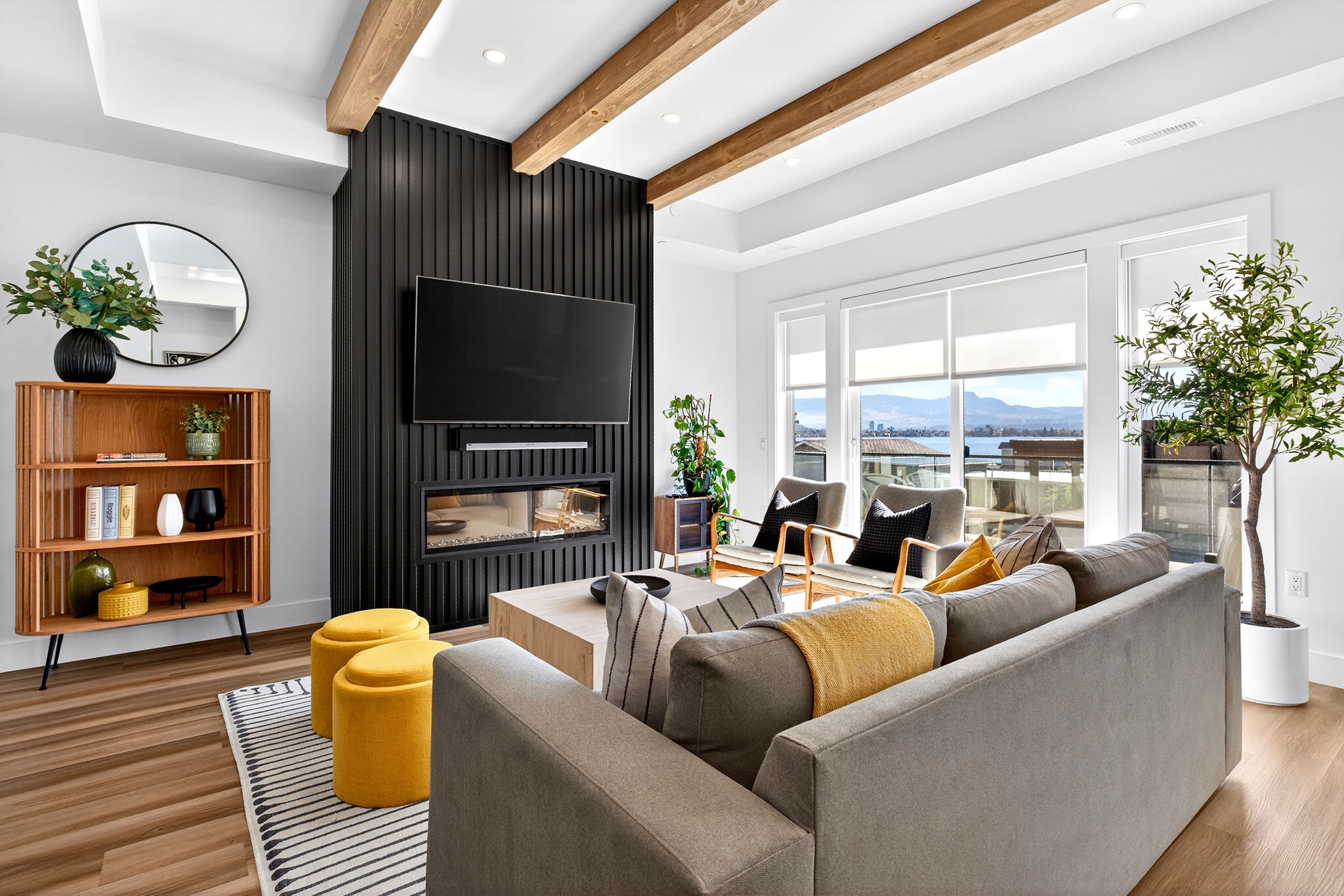 The Shore & Vine | Lakeview w/ Rooftop & Hot Tub — West Kelowna, BC — vacation rental