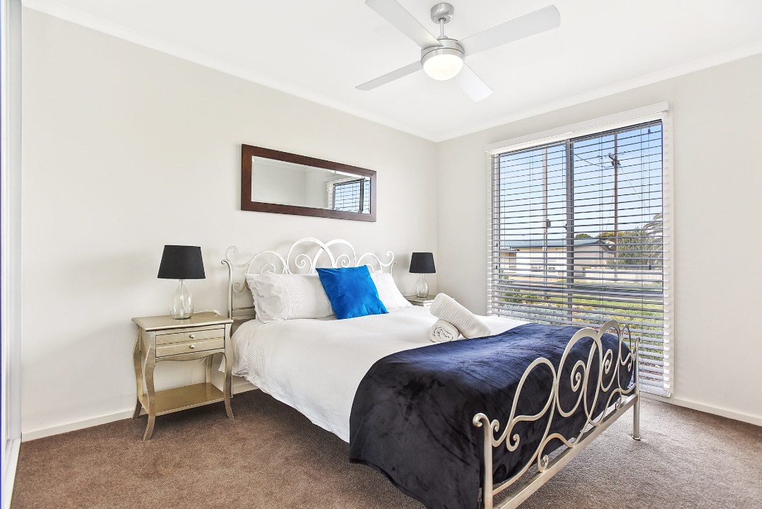 Three spacious bedrooms, each furnished with luxurious Queen beds for ultimate comfort