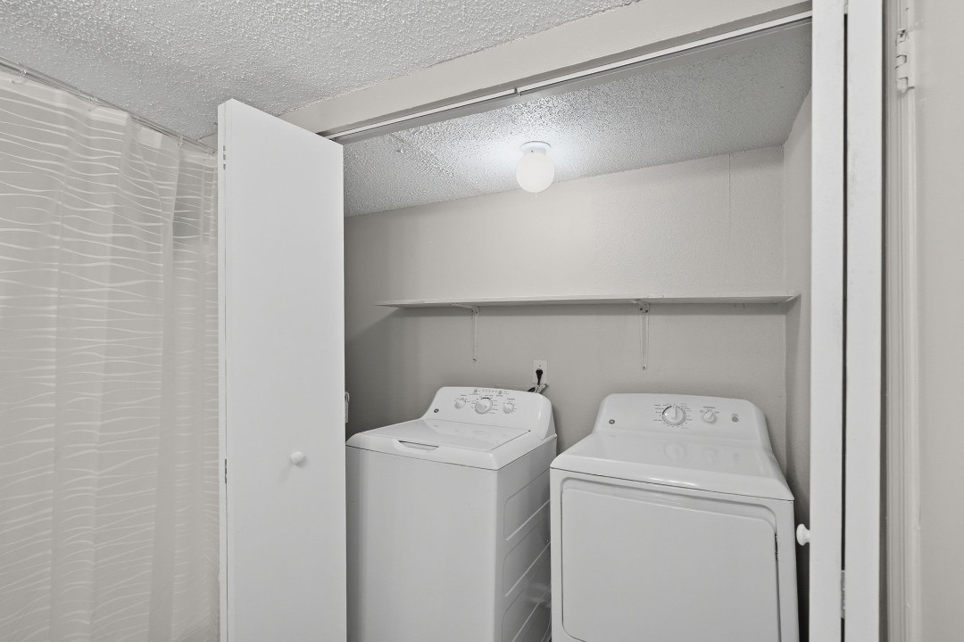 Tucker Square 2/1.5 · Unit 1302C
