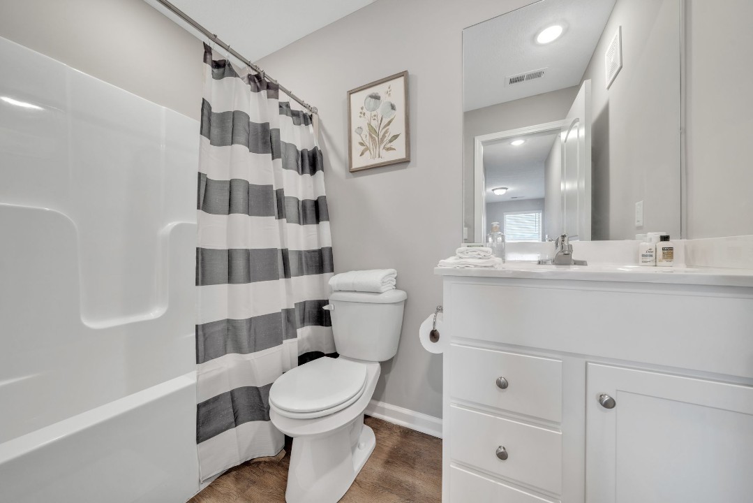 Stonecrest 712, · Unit 2/2