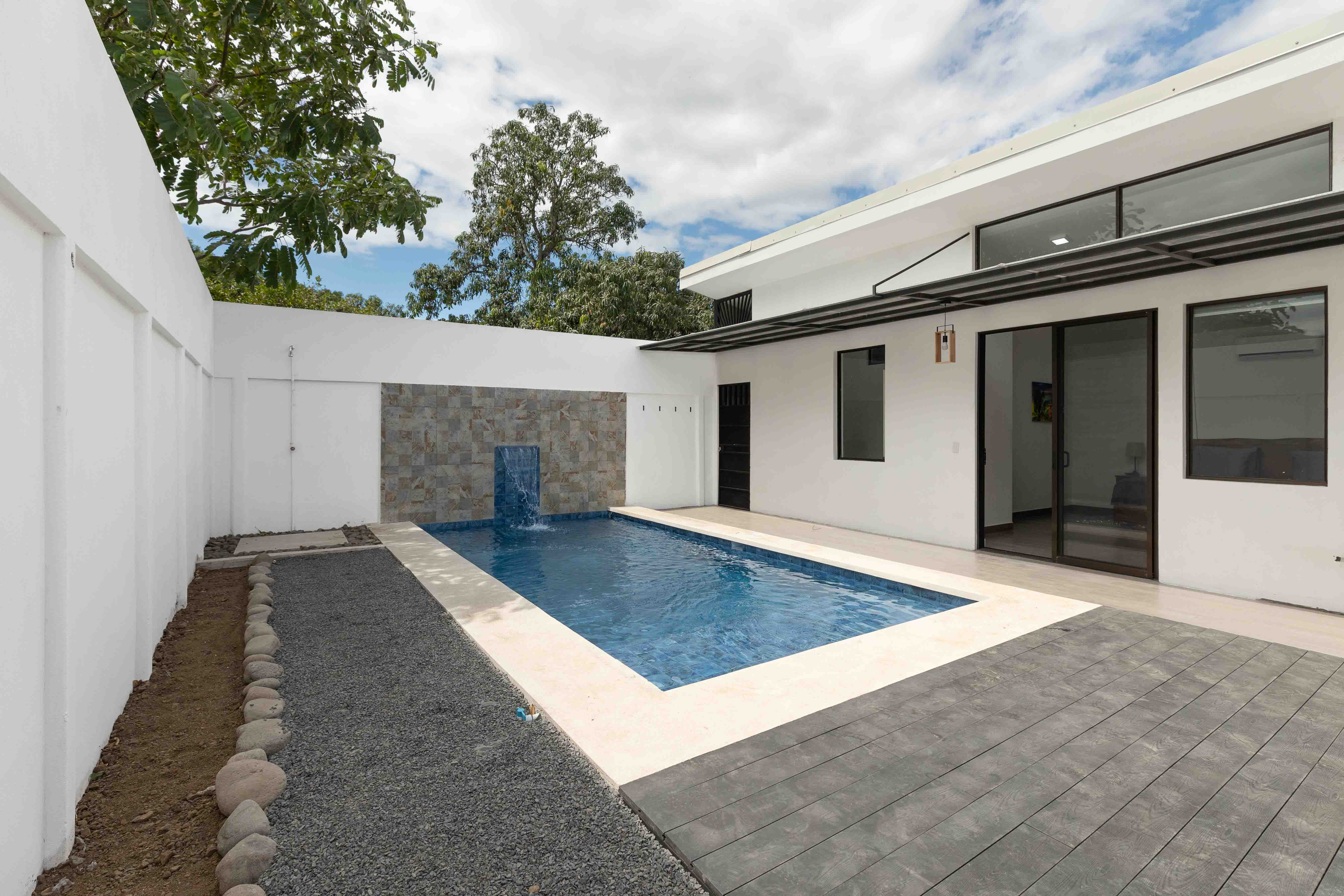 Casa Aurora with Private Patio & Pool in Playas Del Coco, Provincia de Guanacaste