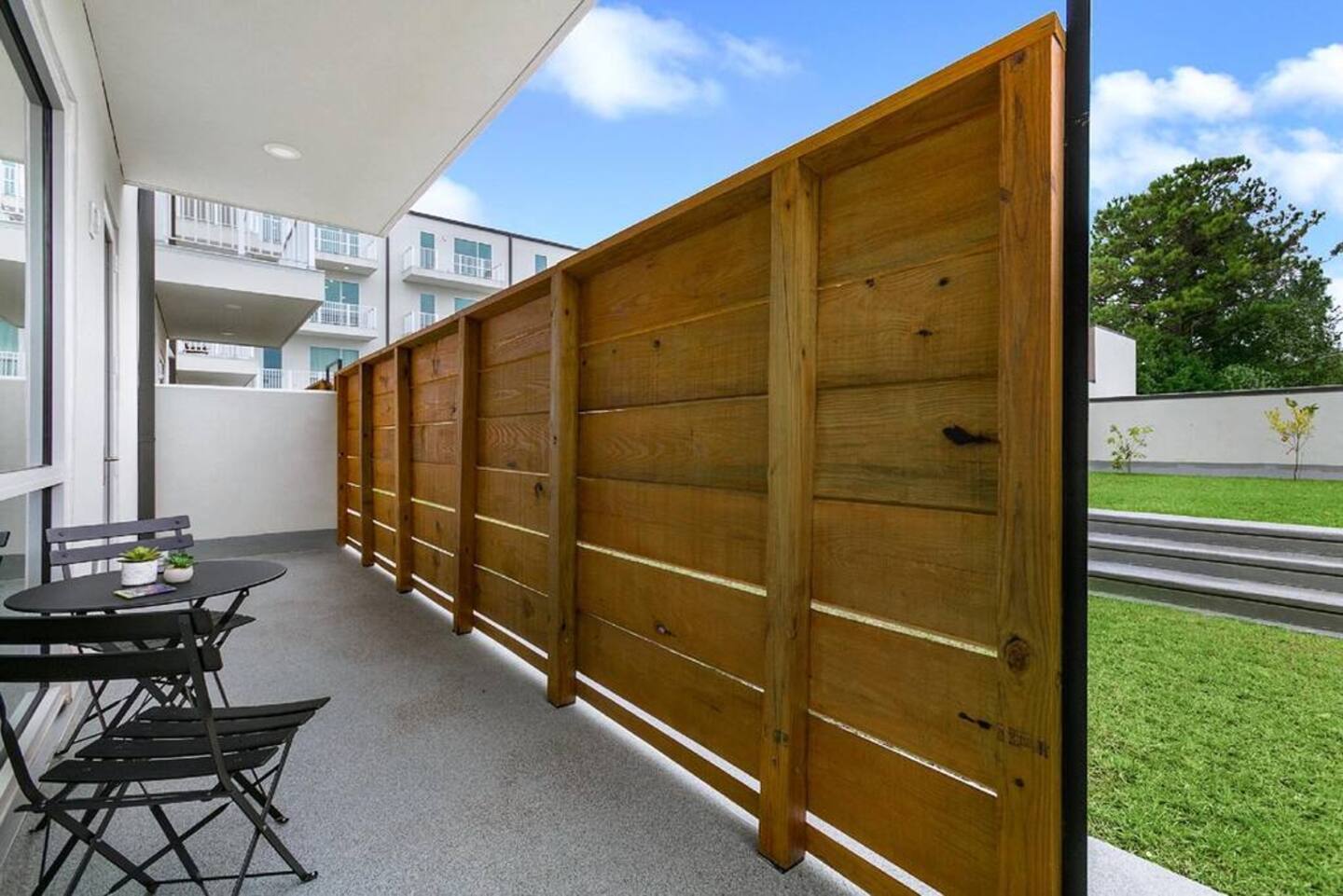 Outdoor Patio seating area!