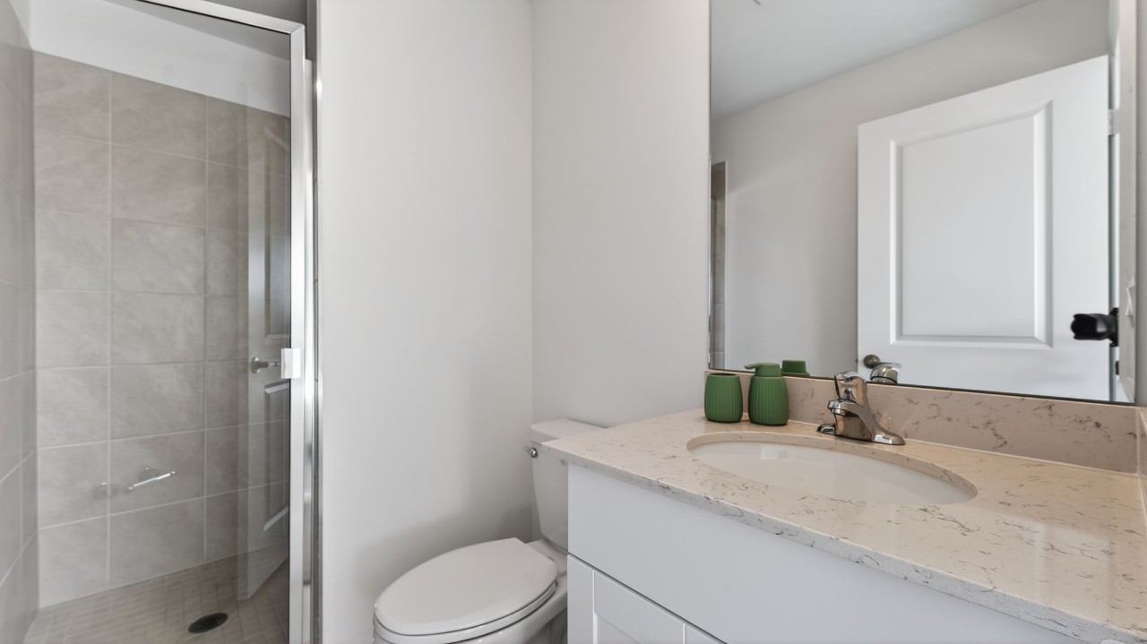 Landings at Westport · Unit 2056