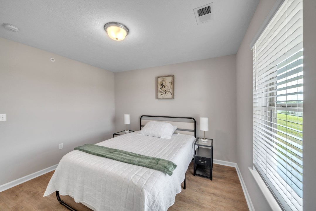 Stonecrest 716, · Unit 2/2