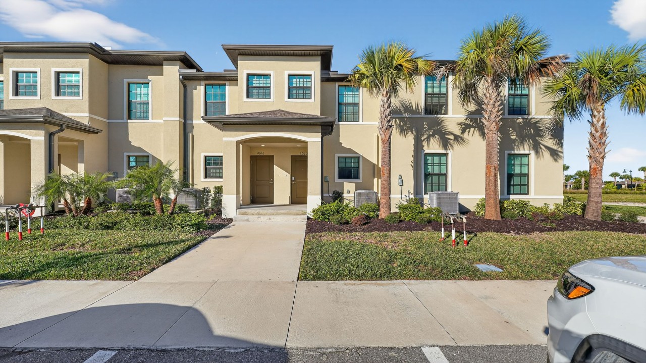 Landings at Westport · Unit 2020