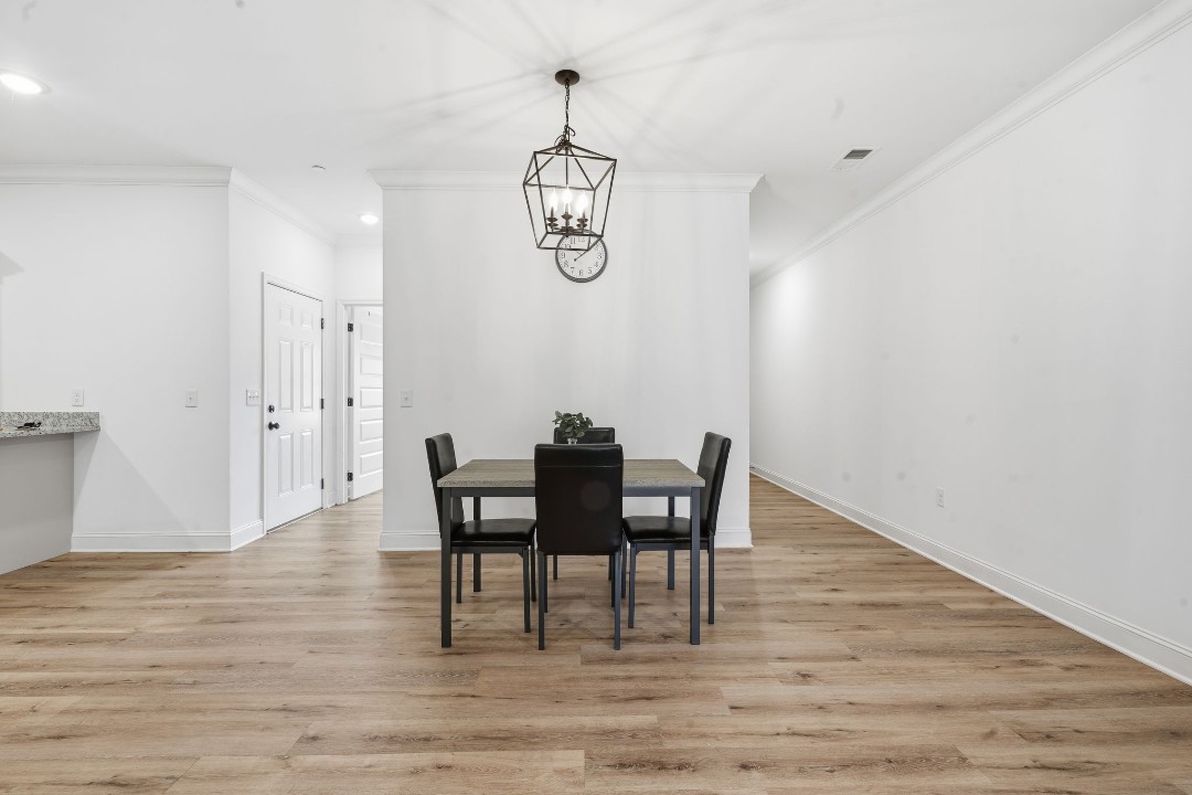 St Andrews Villas · Unit 1706 2/2