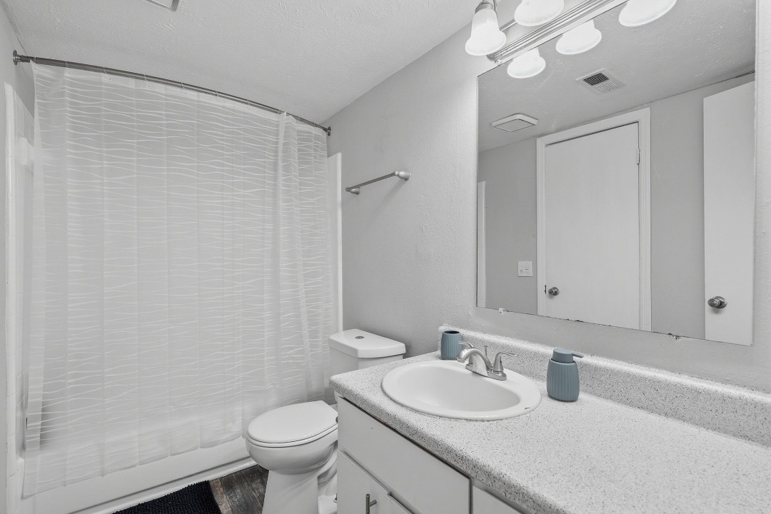 Tucker Square 1/1 · Unit 1314G