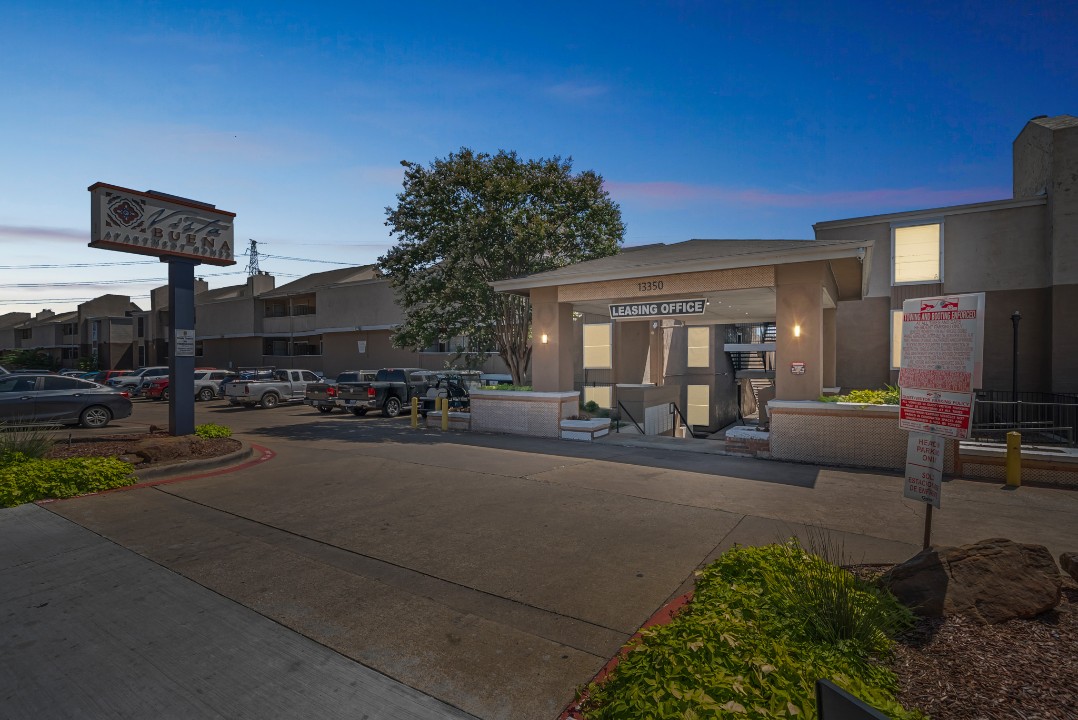 Vista Buena · Unit 3329 1/1