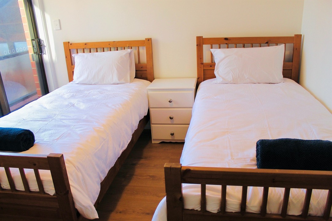 3 bedrooms: King, Queen, and two Single beds. Linen, Towels  Included