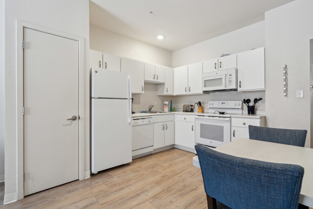 Simplicity At the Rim · Unit 1103  1103 1/1