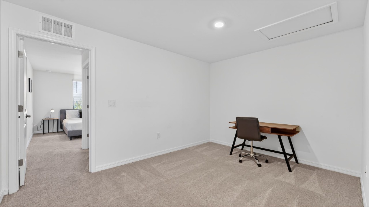 Landings at Westport · Unit 2020