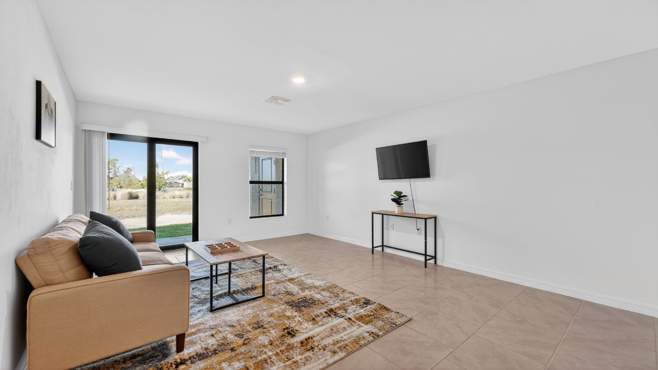 Landings at Westport · Unit 2020