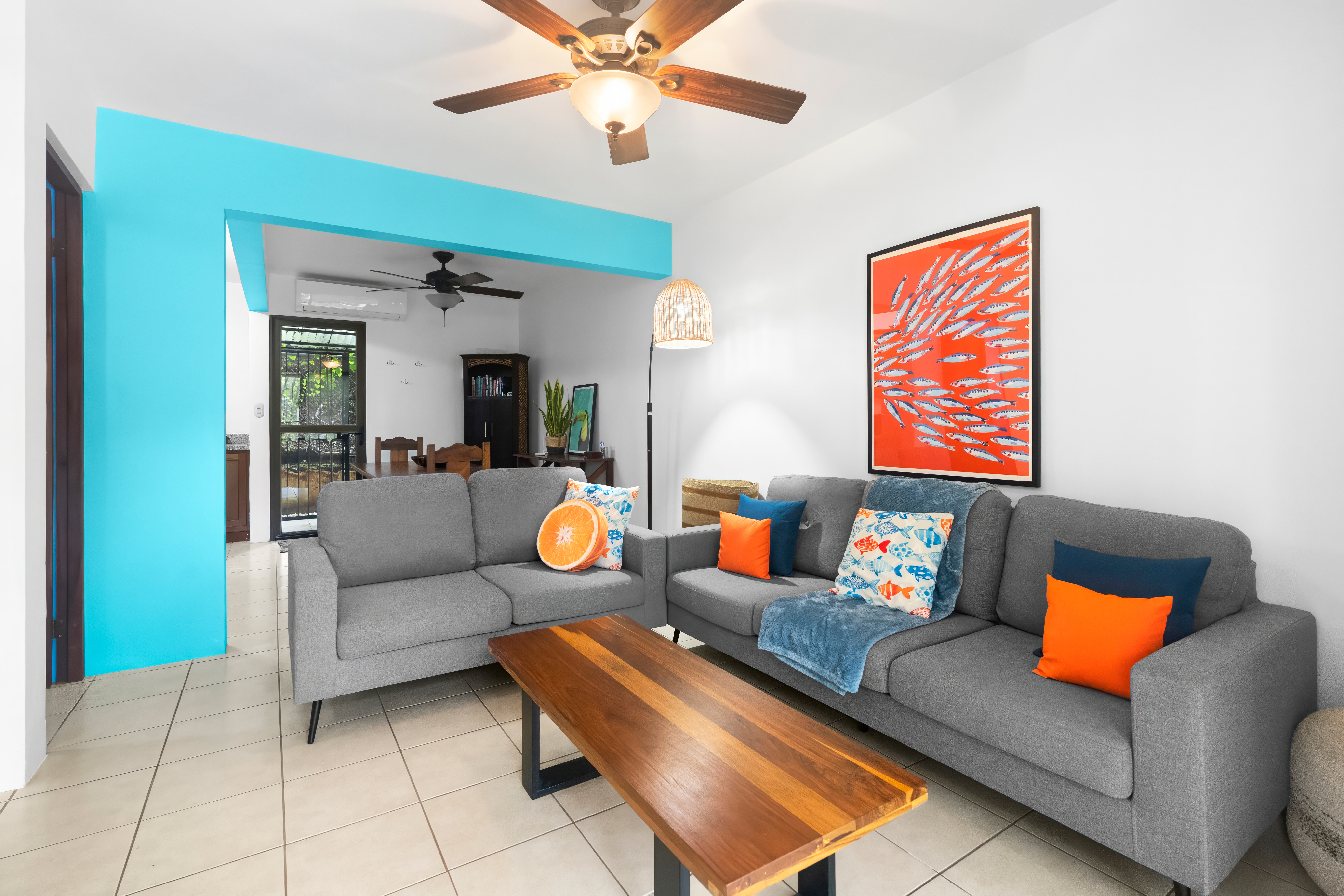 Rooftop Haven!  Pool, BBQ, Walk to Beach and Shops