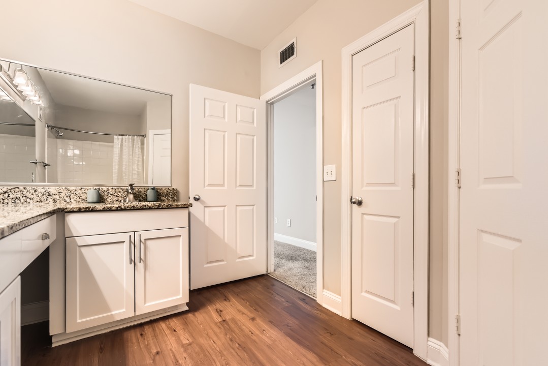 Crest at Midtown · Unit 2302 2/2
