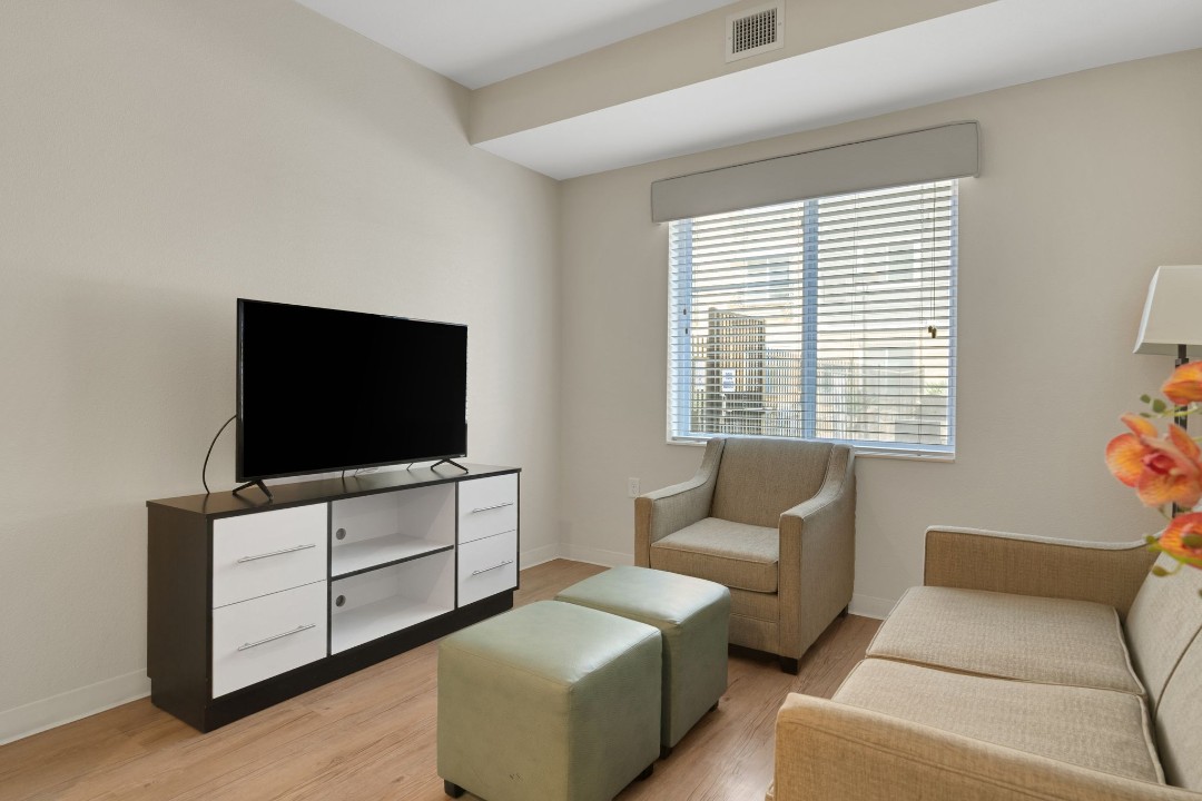 Simplicity At the Rim · Unit 1107  1107 1/1