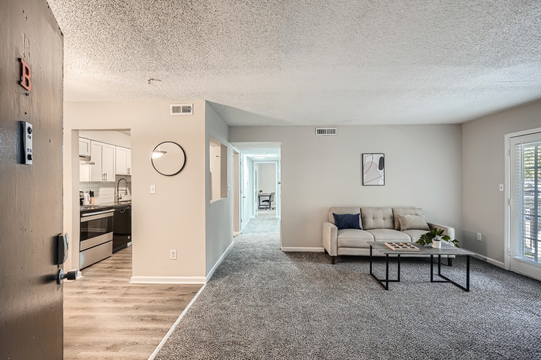 Crest at East Cobb 1812B · Unit 2/2