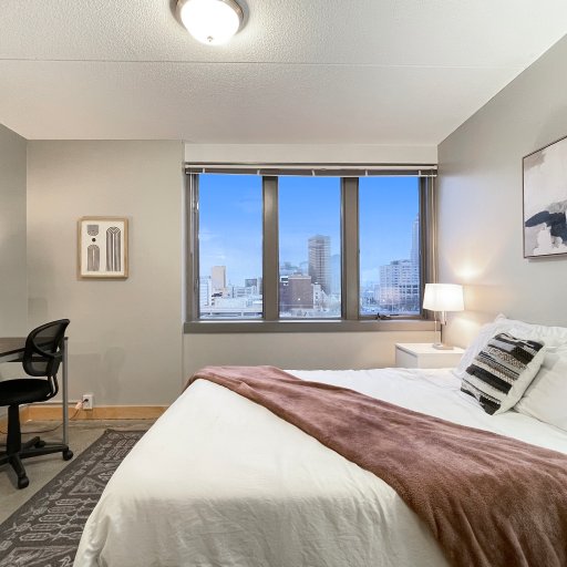 Master bedroom suite withdedcated work space