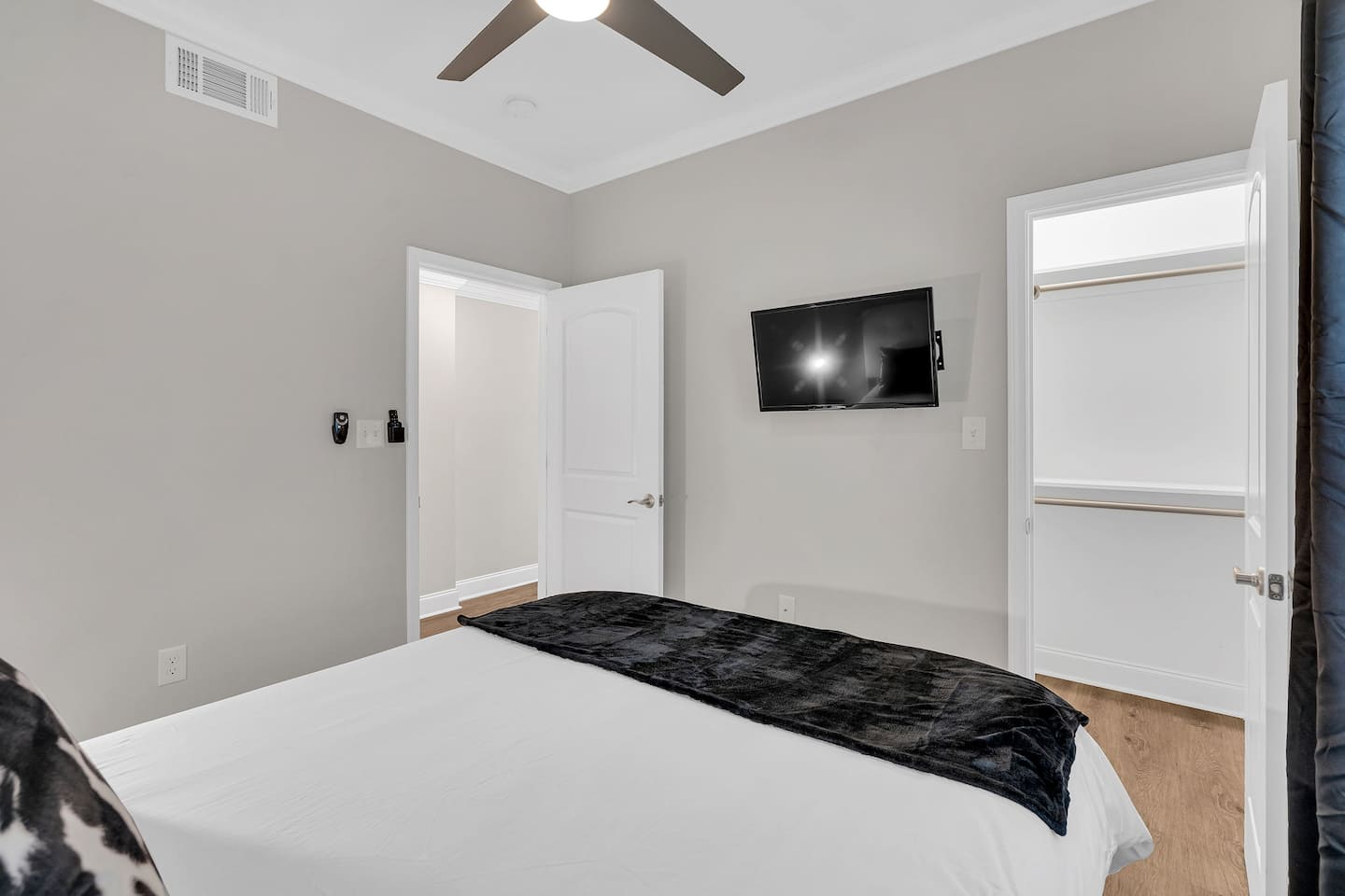 Second Queen Bedroom | Bedroom tv for relaxing!