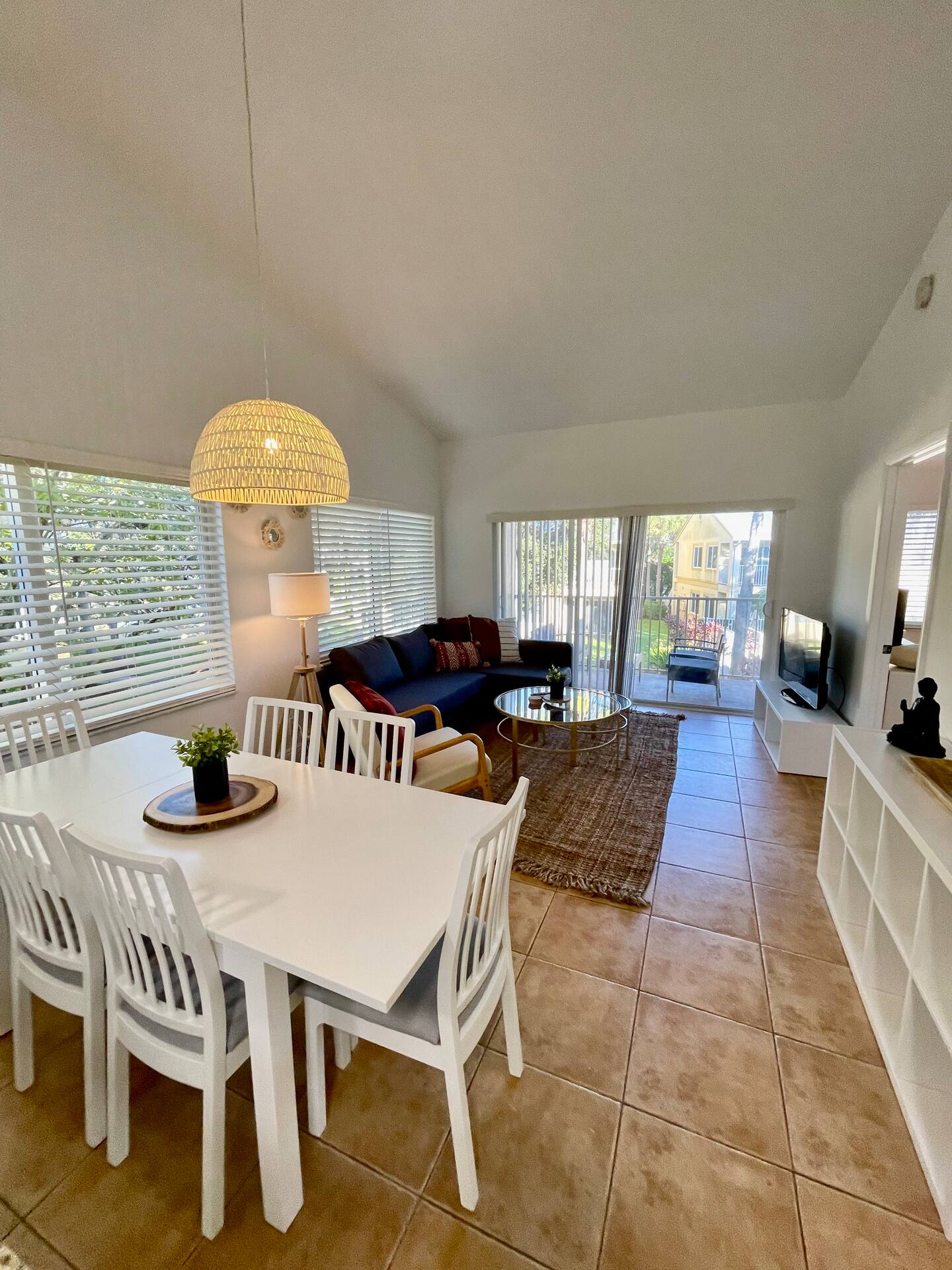 270C – Modern & Bright 3BR Apt in West Boca in Boca Raton, FL