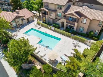 Pool And Gym Access - Spacious Luxury Sanctuary - San Diego, CA
