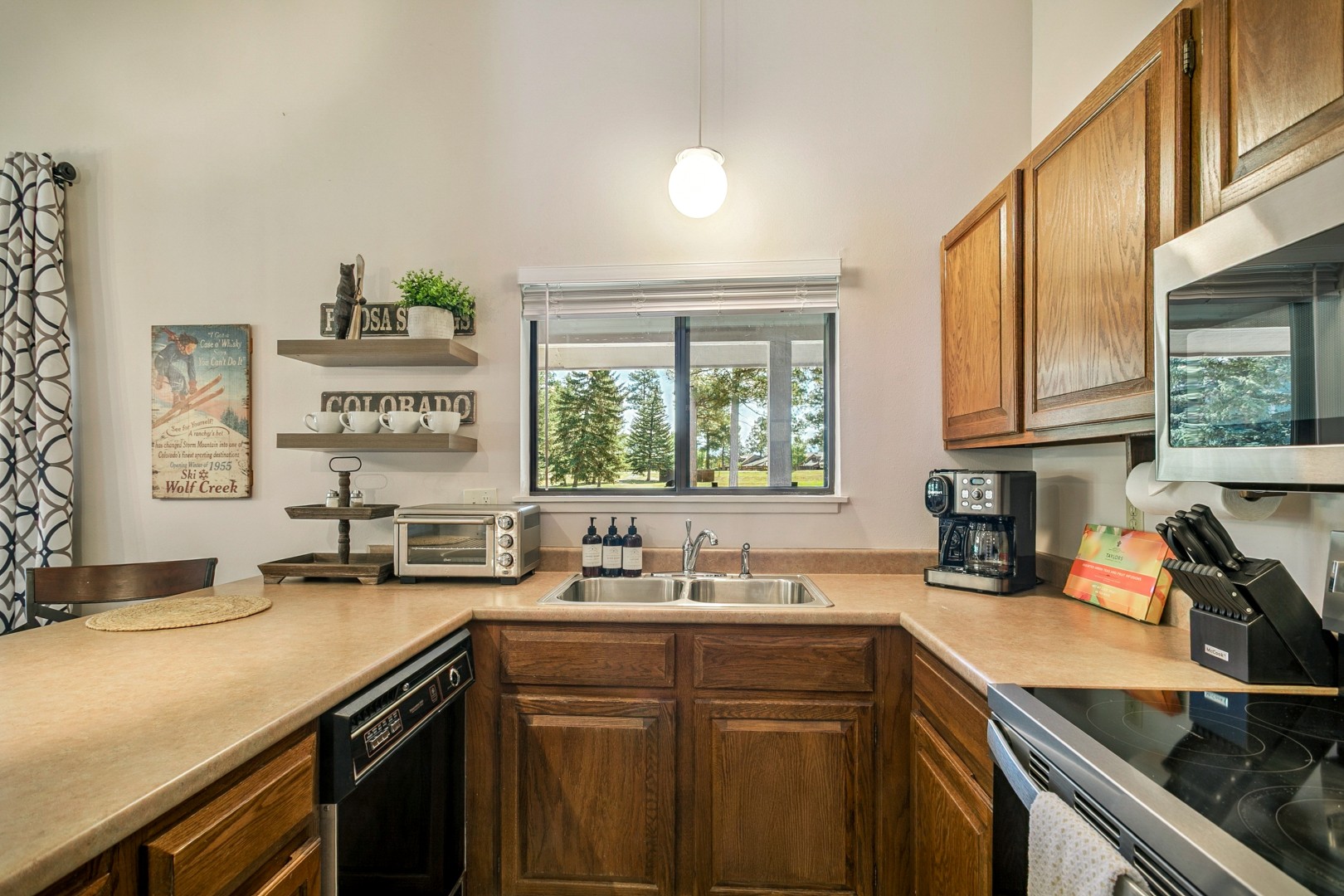 Uptown Summit Suite Condo