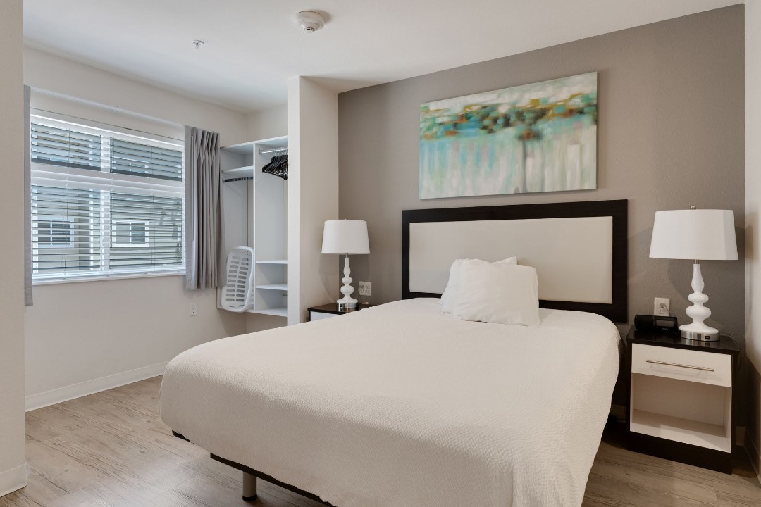 1 Bedroom · Signature layout