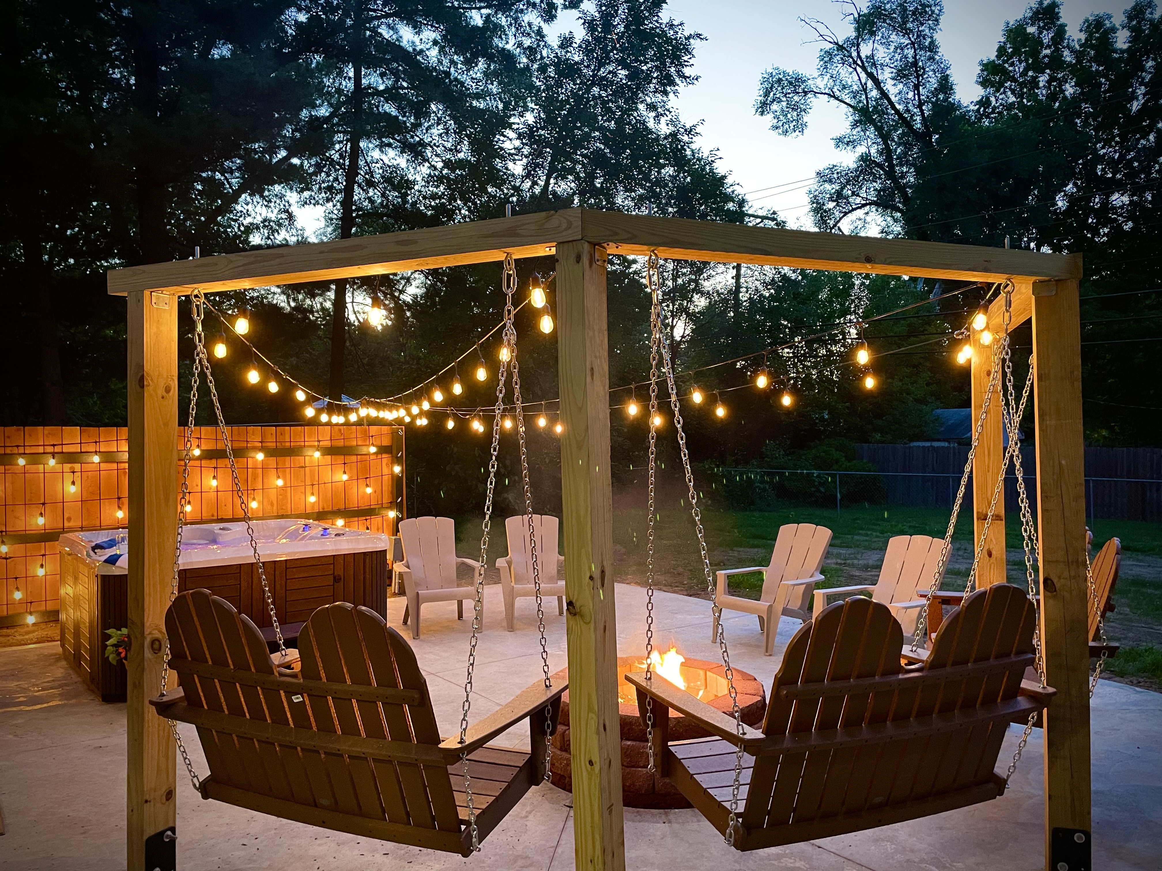 Hot Tub | Game Room | Indoor Playground| Sleep 14 - South Bend, IN