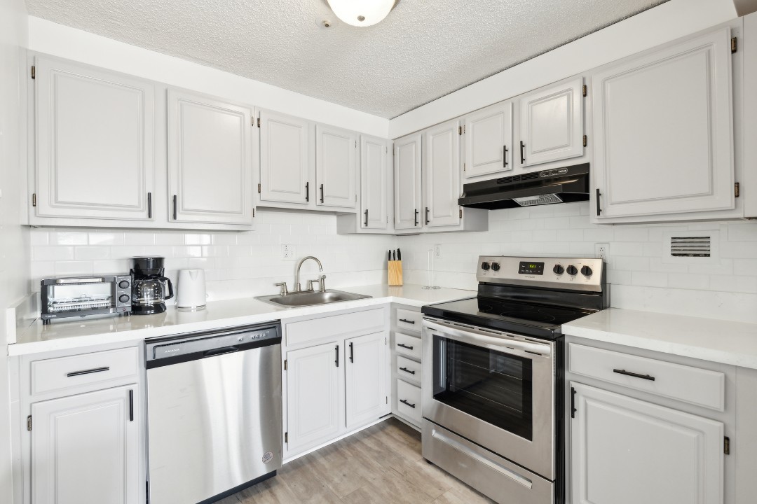 Legacy at Imperial Village · Unit 418 2/1
