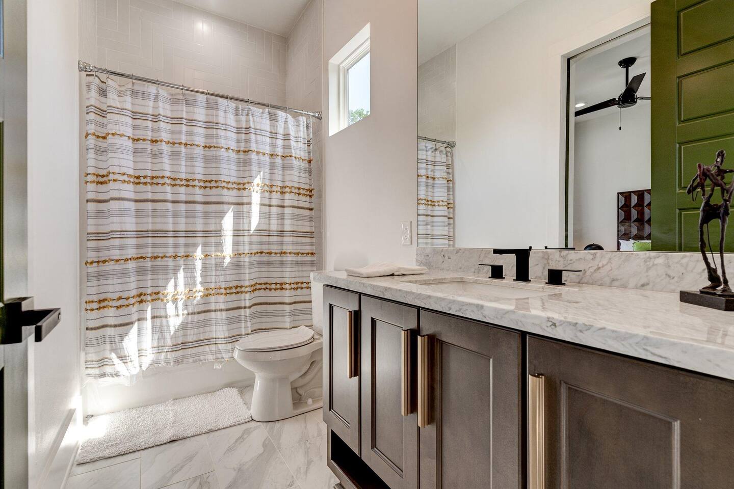 Jack & Jill Bathroom off bedrooms 2 & 3 offers a ton of counter and cabinet space so everyone has room. (Bathroom 2.5/3.5)