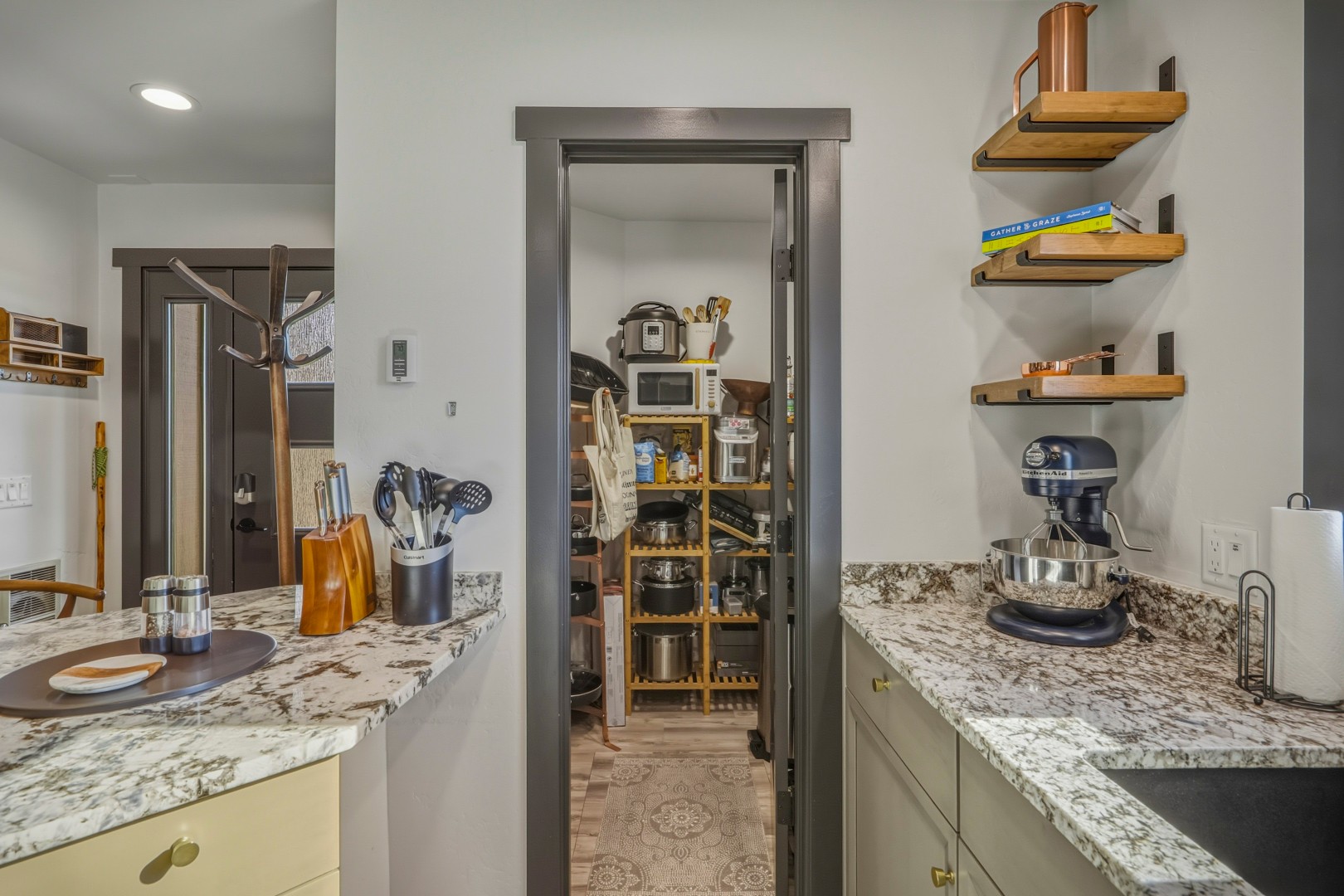 River Lake Front Condo