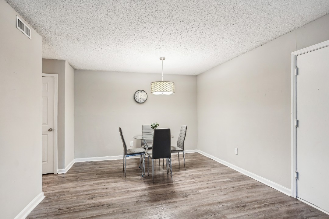 Crest at East Cobb 1832A · Unit 1/1