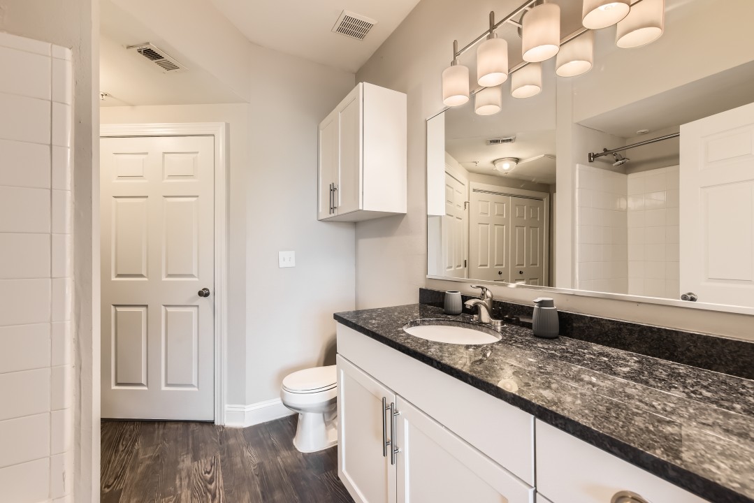 Crest at Midtown · Unit 1413 1/1